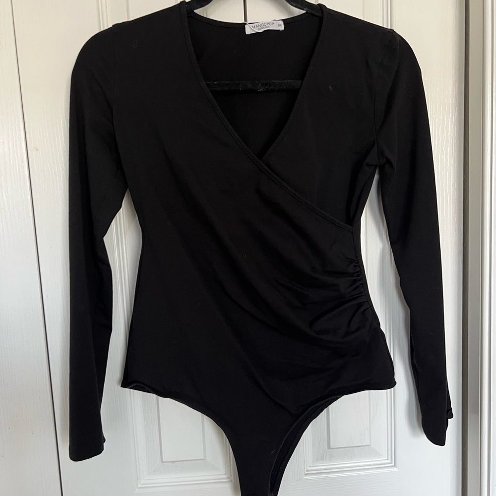 Black Long sleeve Bodysuit in Great condition